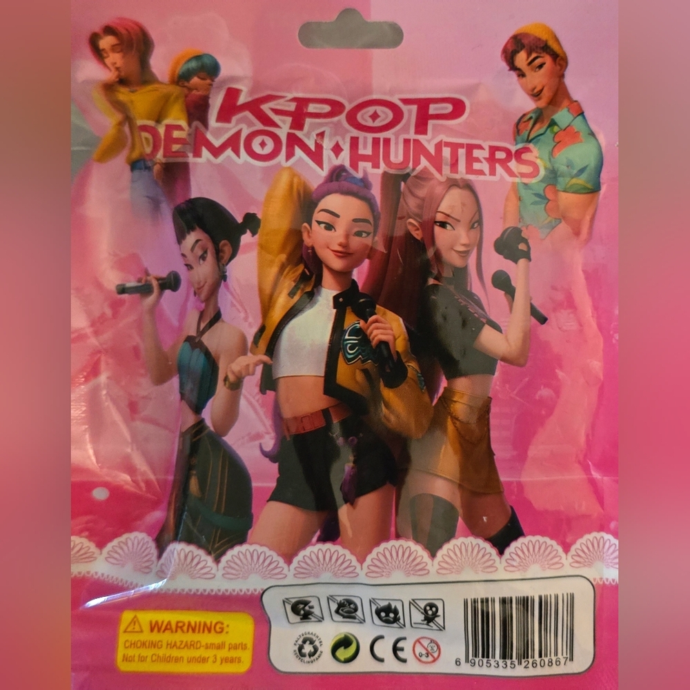 K-Pop Demon Hunters Surprise Toy